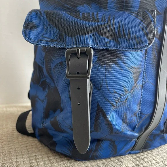Herschel Supply Co. Dawson Blue Hawaiian Print Backpack - Picture 5 of 16